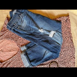 Hollister Vintage Boyfriend Jeans!